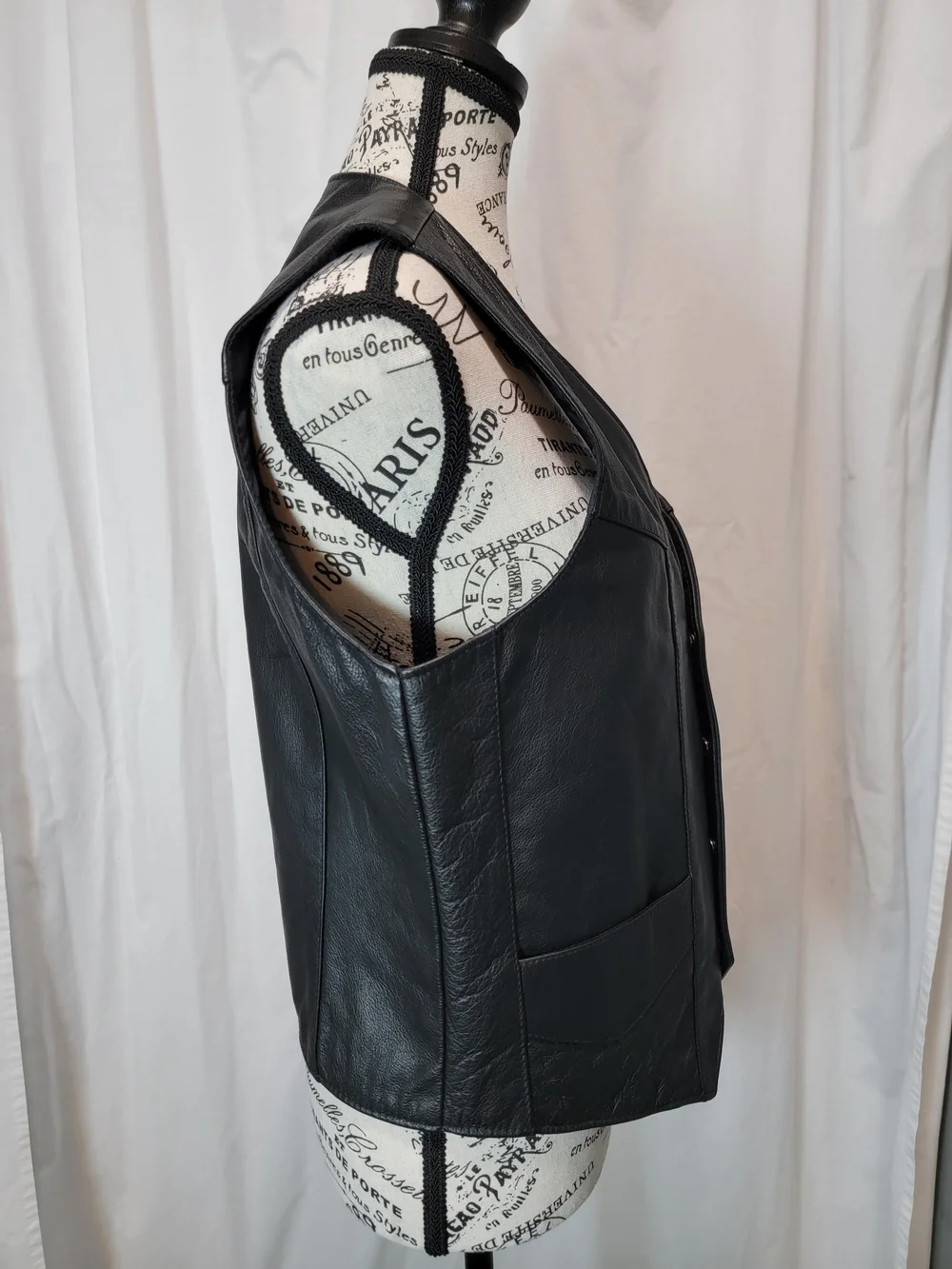 Men's Vintage Black Leather Biker Vest with Button Front New Without Tags